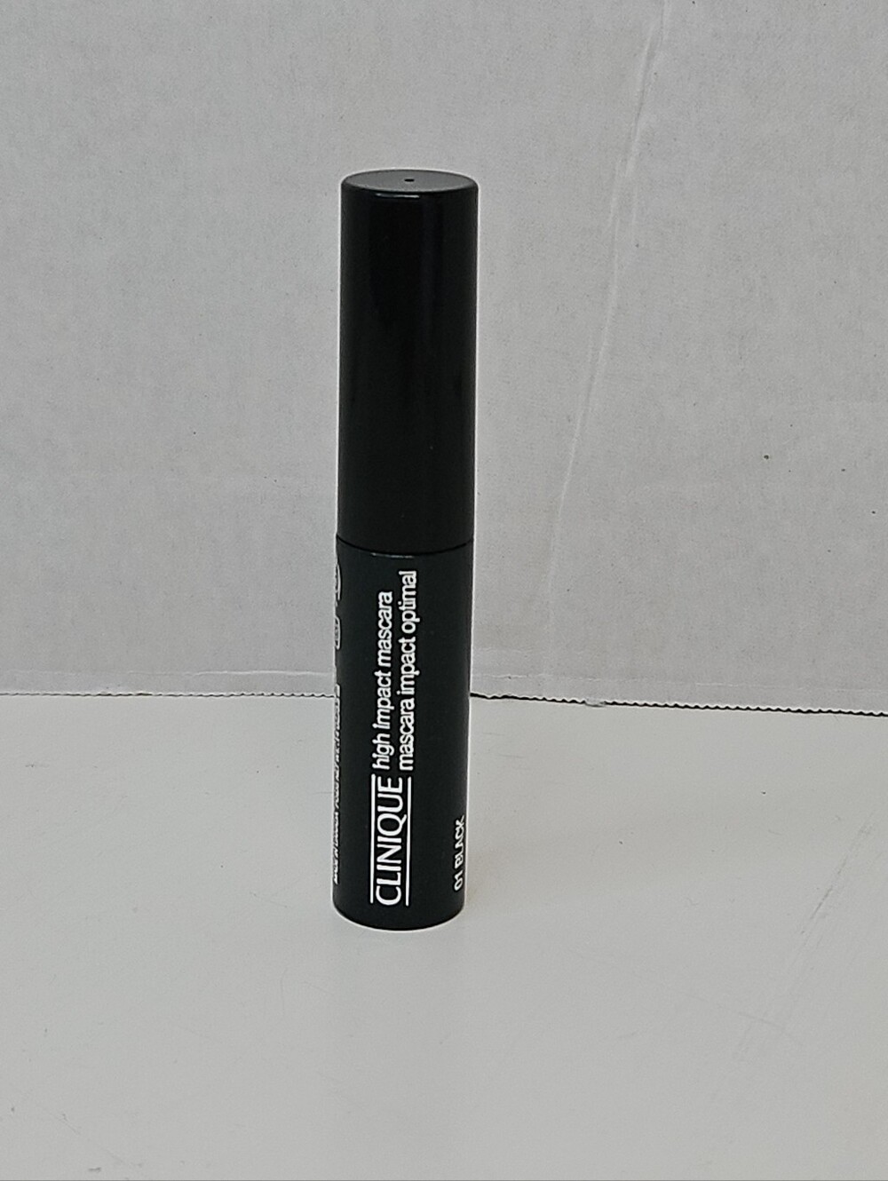 Clinique High Impact Mascara 01 Black .14 oz / 3.5 ml Travel Size Volume New